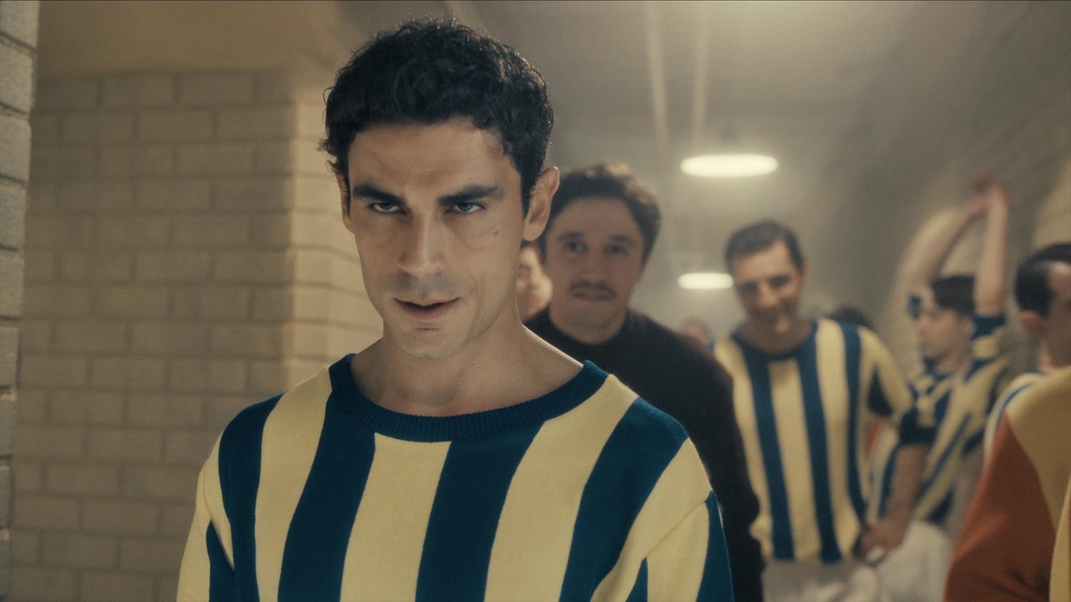 Lefter: Câu Chuyện Của Ordinarius - Lefter: The Story of the Ordinarius