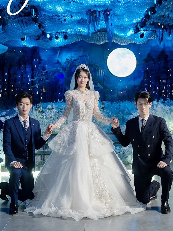 Tiểu Thư Giả Trở Thành Người Được Yêu Mến Toàn Cầu - 假千金成为全球团宠 (2025)